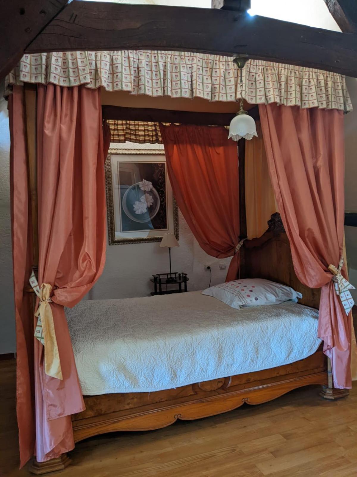 Chambre D'Hotes Saint Jacob Relais De Chasse Du XVIII Siecle Les Fougerets ภายนอก รูปภาพ